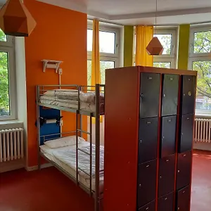 Instantsleep Backpackerhostel St Pauli Хостел